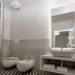 Isola Polvese Hotel