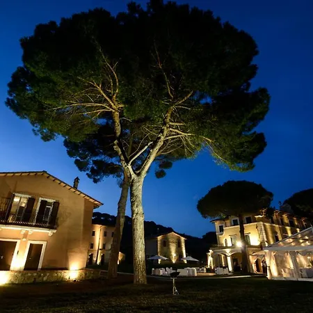 Isola Polvese Hotel 3*