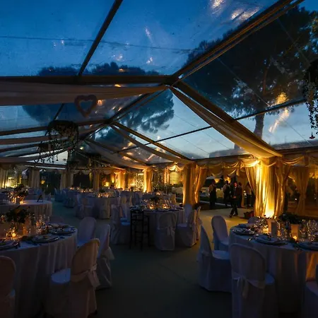 Isola Polvese Hotel