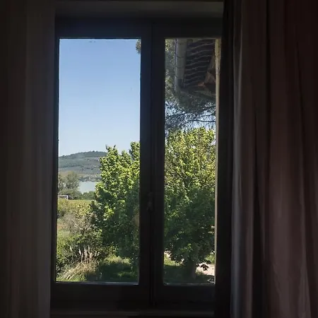 Isola Polvese Hotel 3*