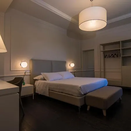 Isola Polvese Hotel 3*