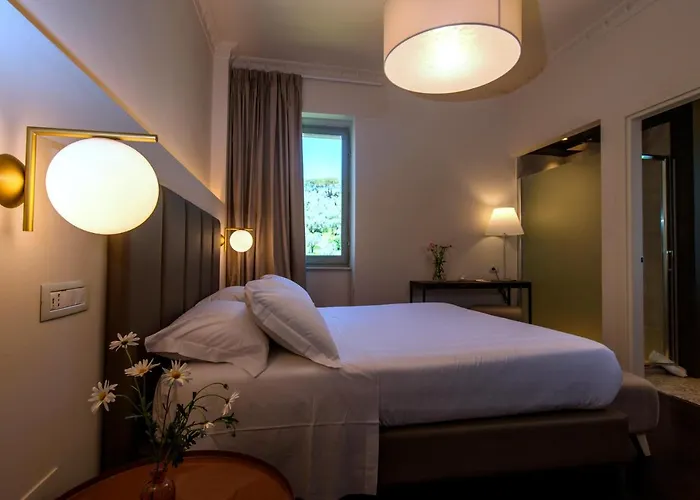 Hotel Isola Polvese 3*