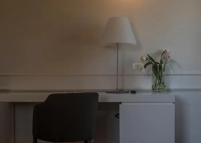 Isola Polvese Hotel 3*