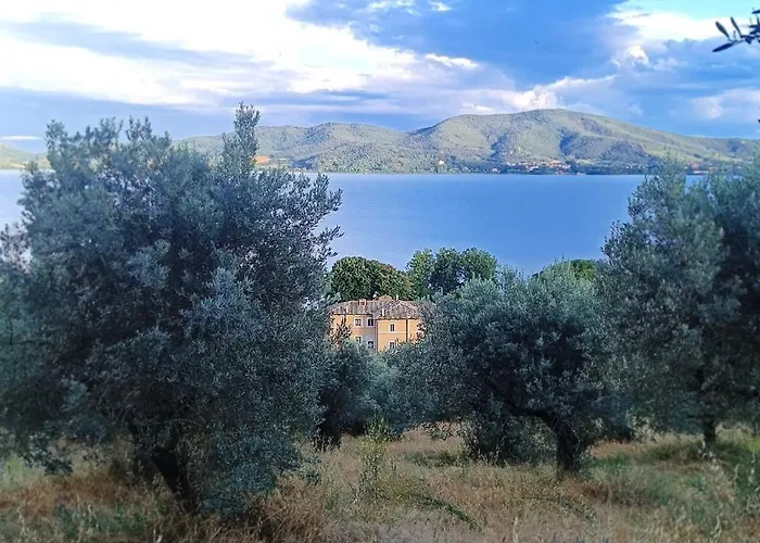 Isola Polvese Hotel 3*